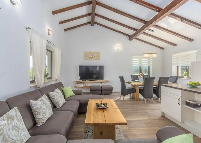 Roma Βίλα Baderna