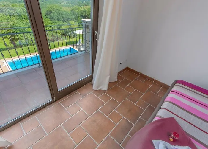 Roma Βίλα Baderna